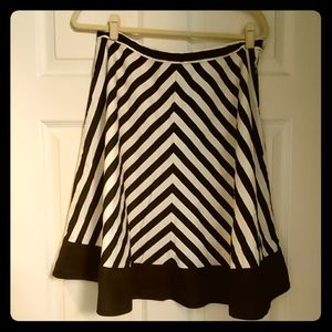 American Living black and white skirt size 8